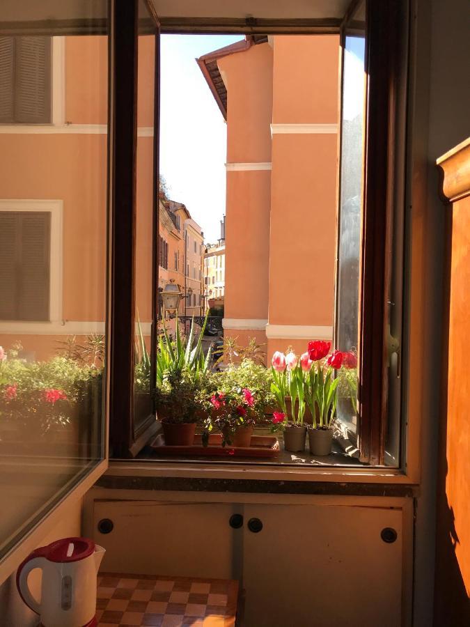Room For Rent In Rome Trastevere Exterior photo
